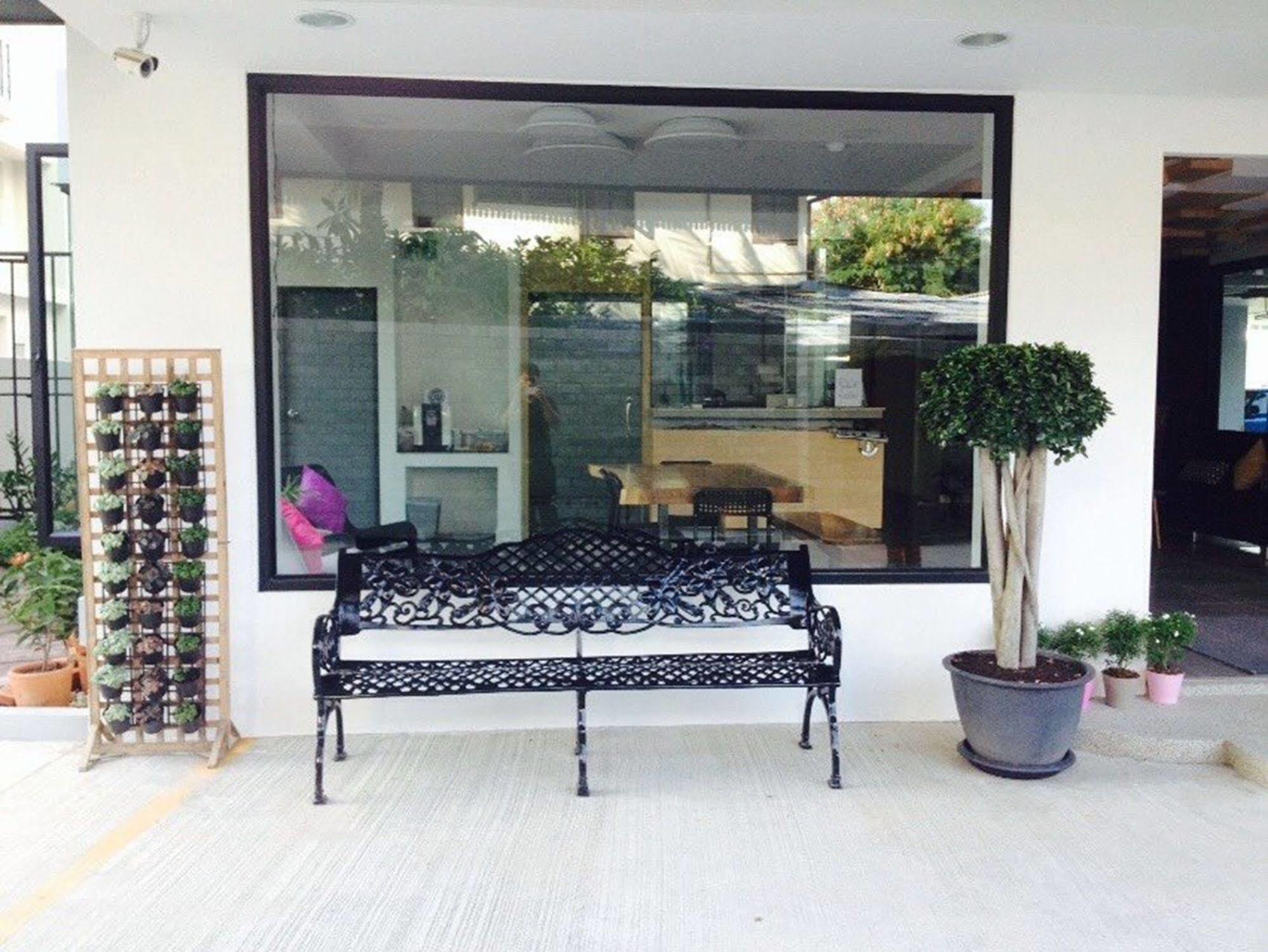 Vanilla Residence Chiangmai Chiang Mai Exterior foto